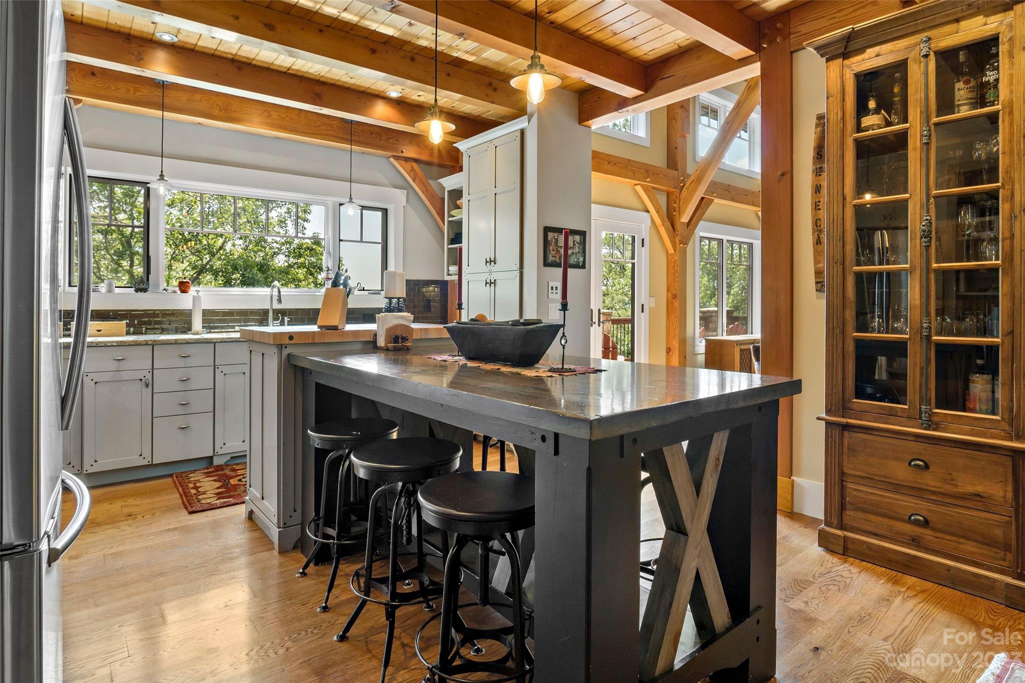 The Settings Of Black Mountain - Residential