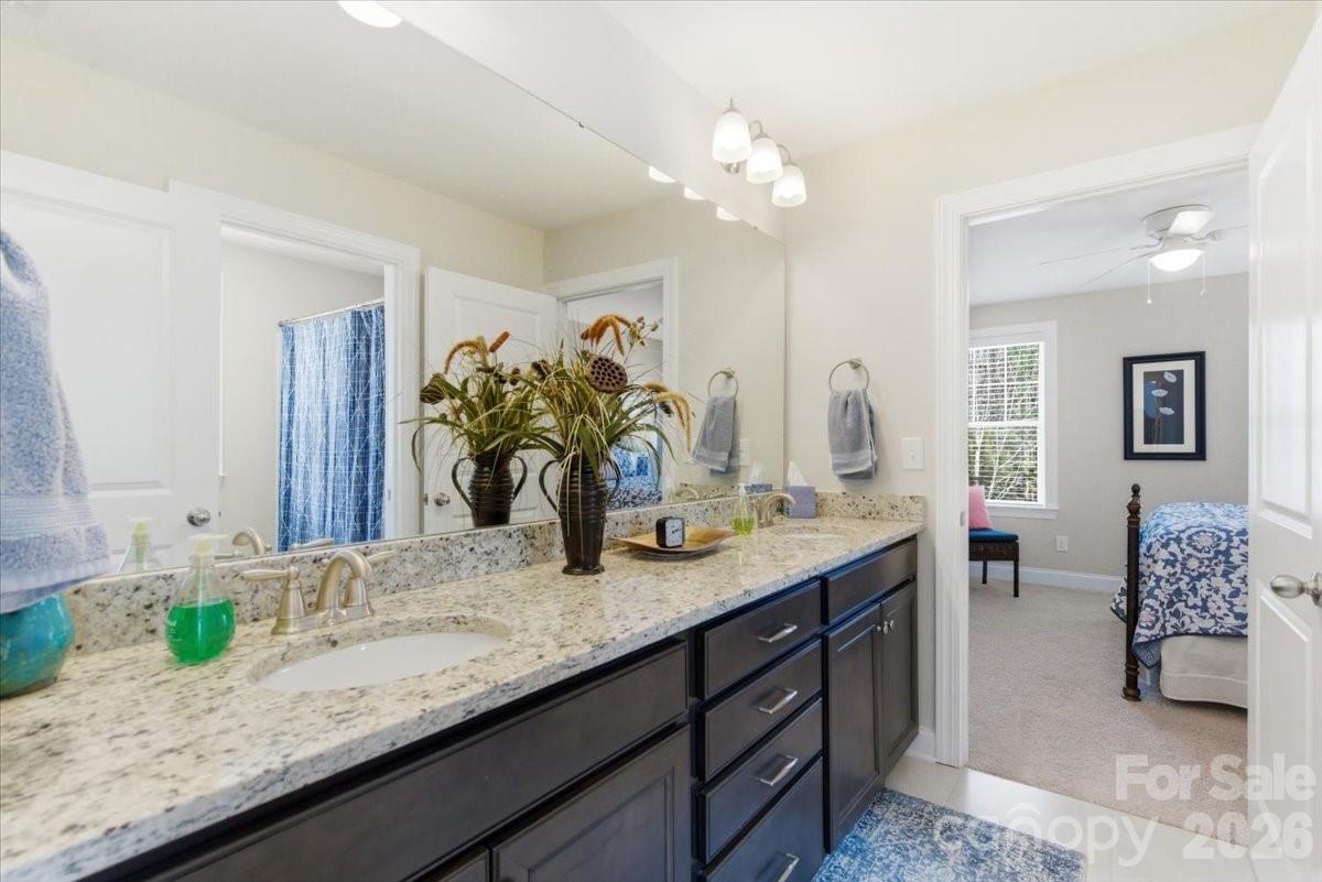 Lakewalk - Residential