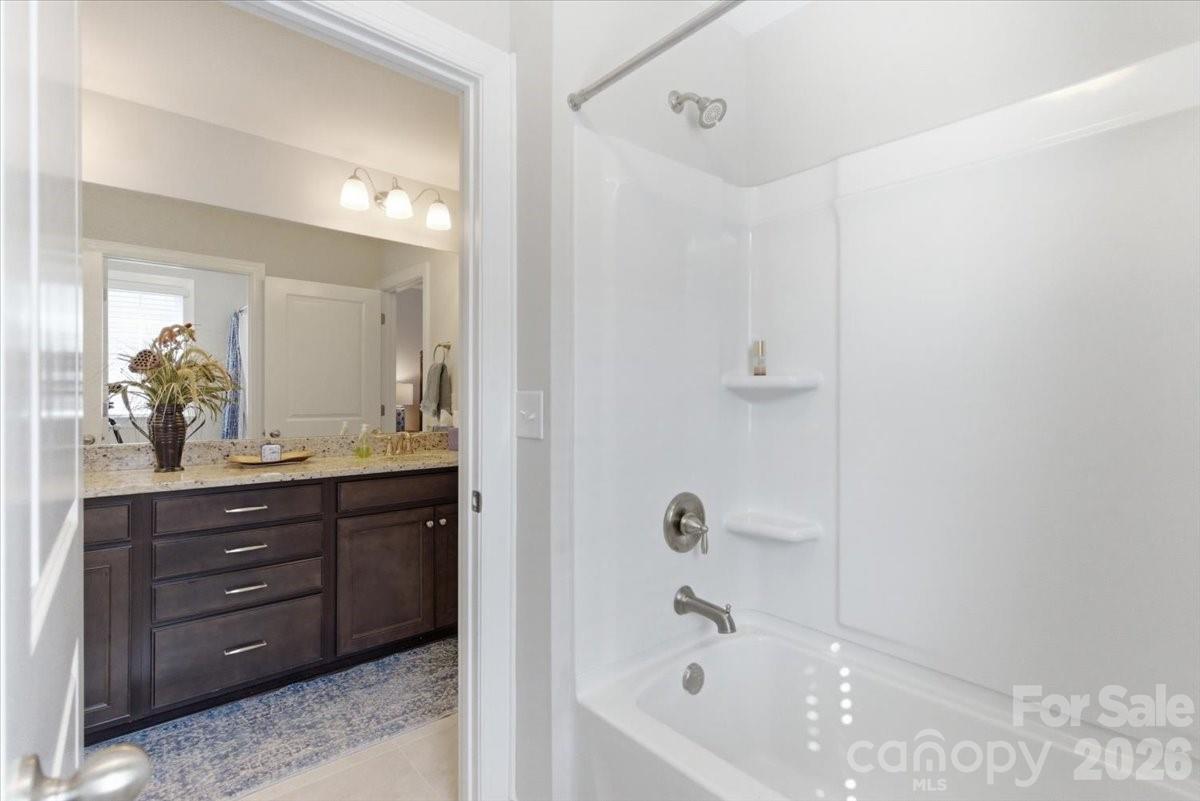 Lakewalk - Residential