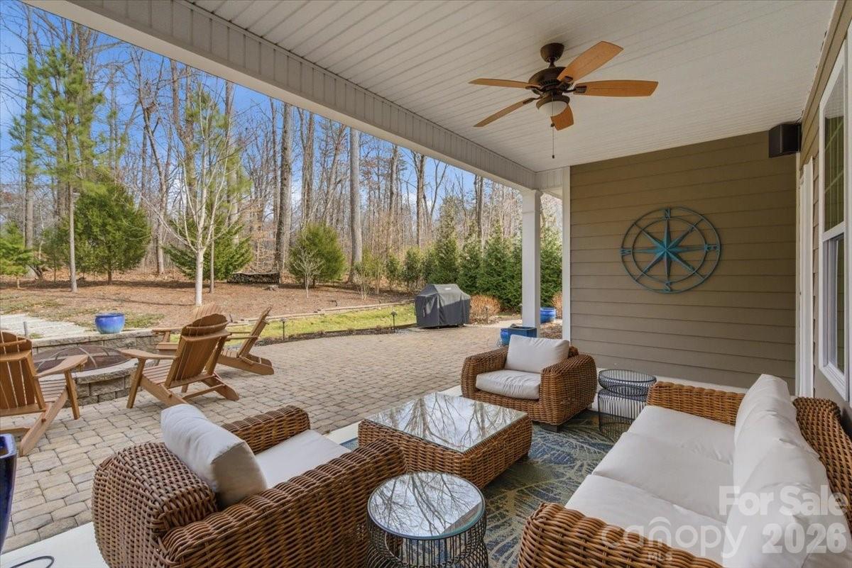 Lakewalk - Residential