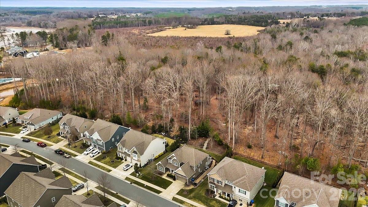 Lakewalk - Residential