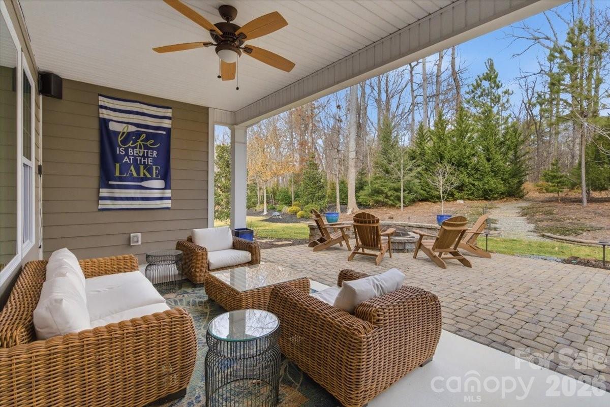 Lakewalk - Residential