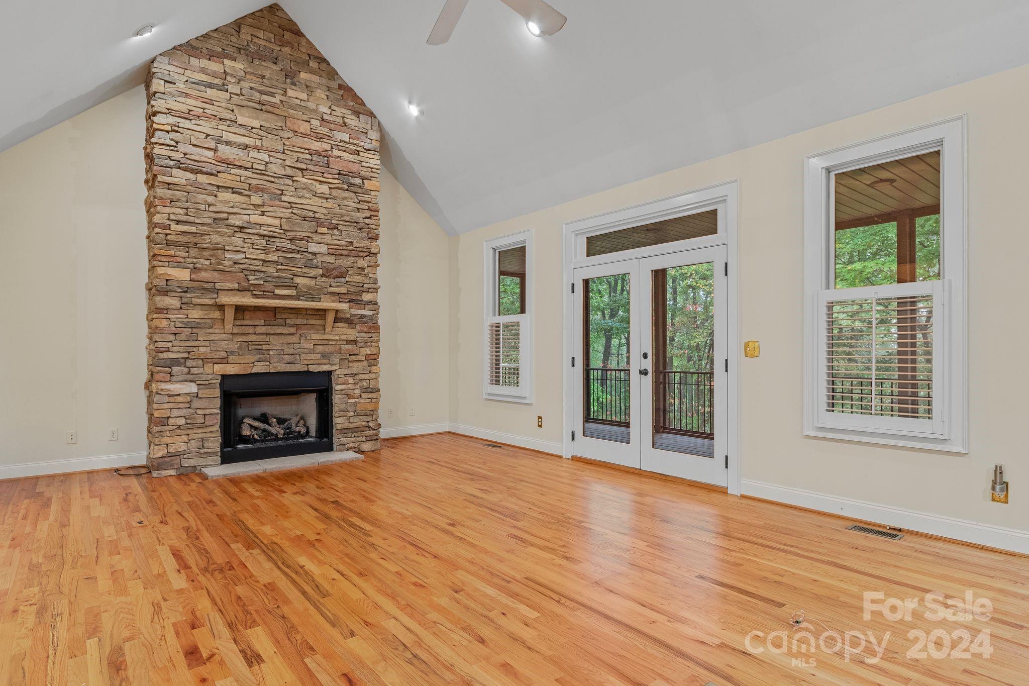 Connestee Falls - Residential