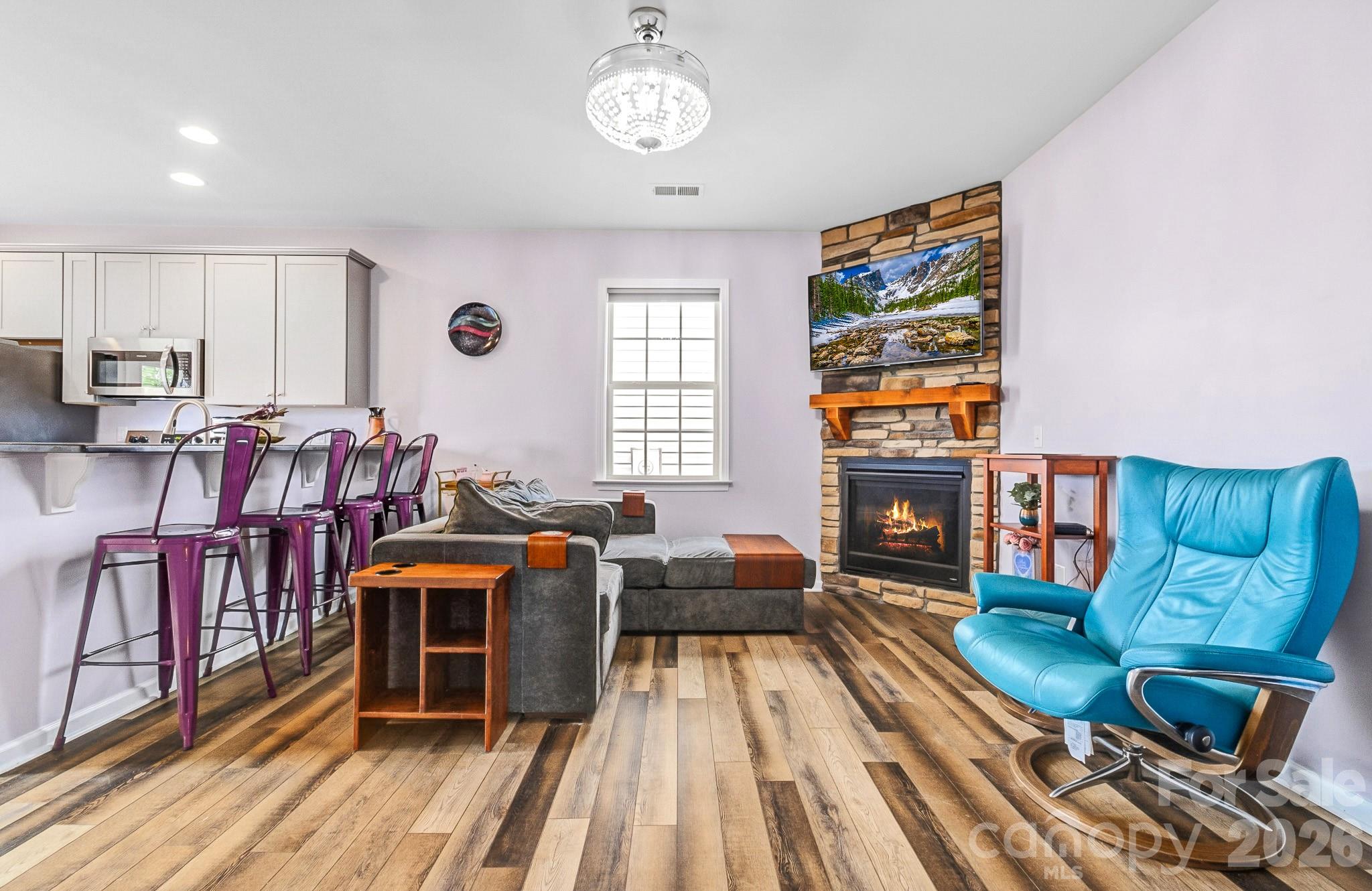 91 Cardwell Lane