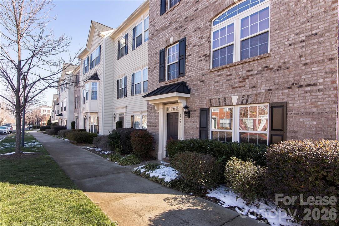 9921 Kings Parade Boulevard