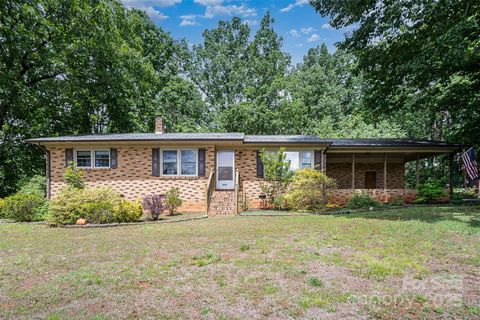 2631 Ivey Church Road Lincolnton NC 28092