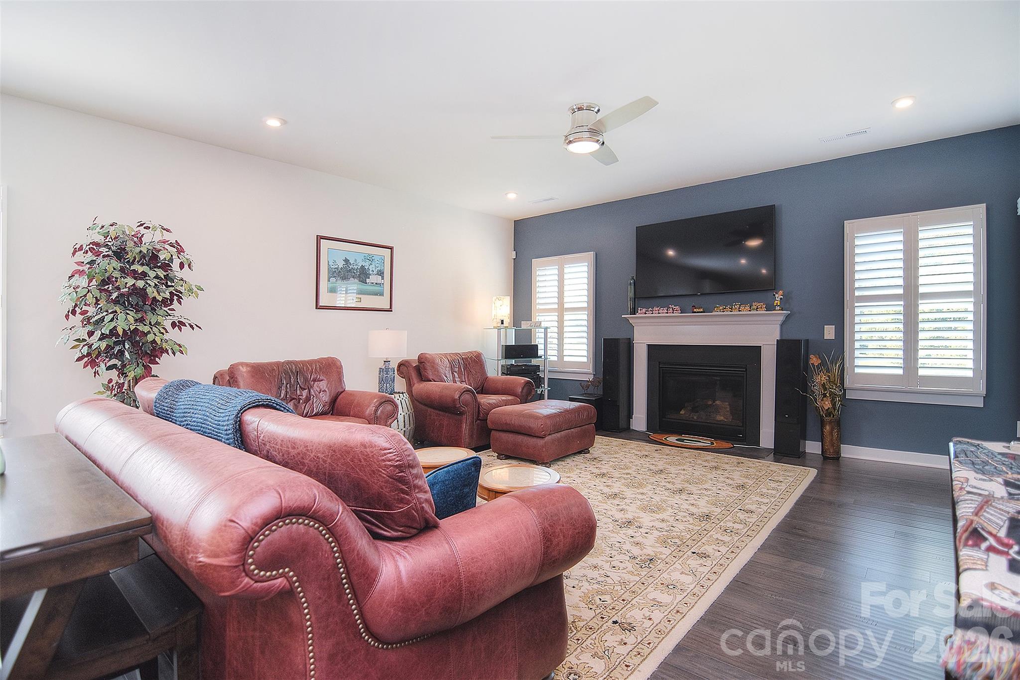 Enclave at Holcomb - Residential