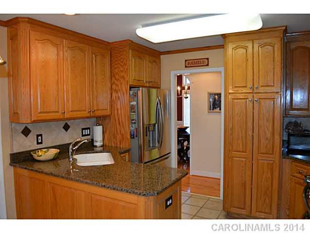 Damon Pointe - Residential