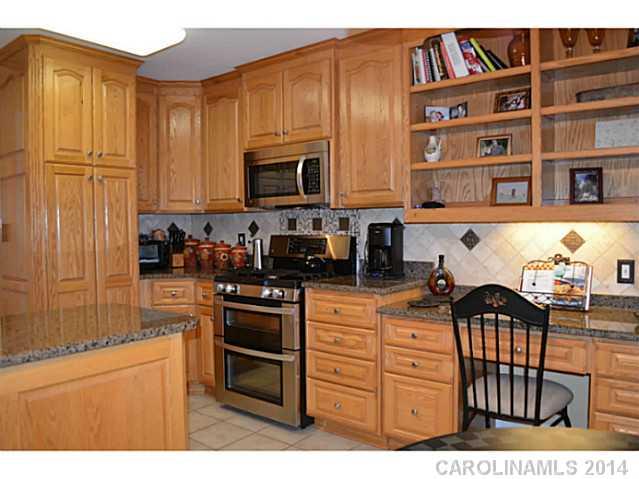 Damon Pointe - Residential