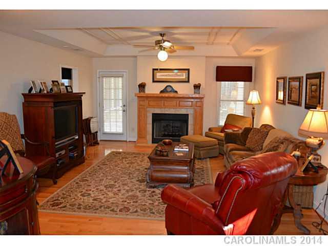 Damon Pointe - Residential