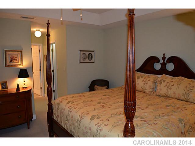 Damon Pointe - Residential