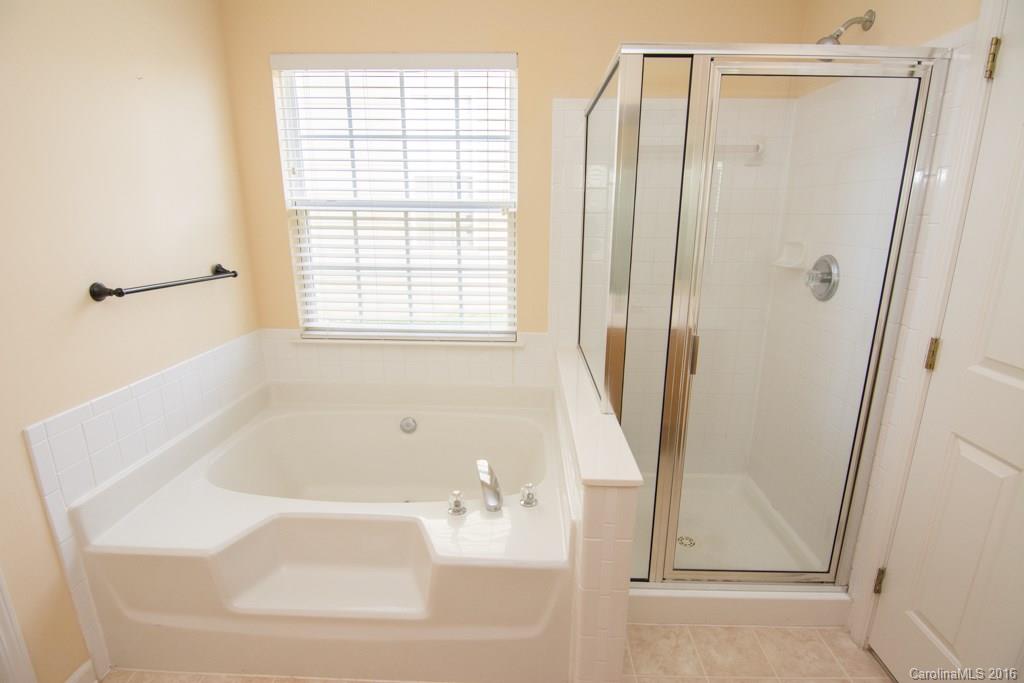 Brandon Oaks - Residential