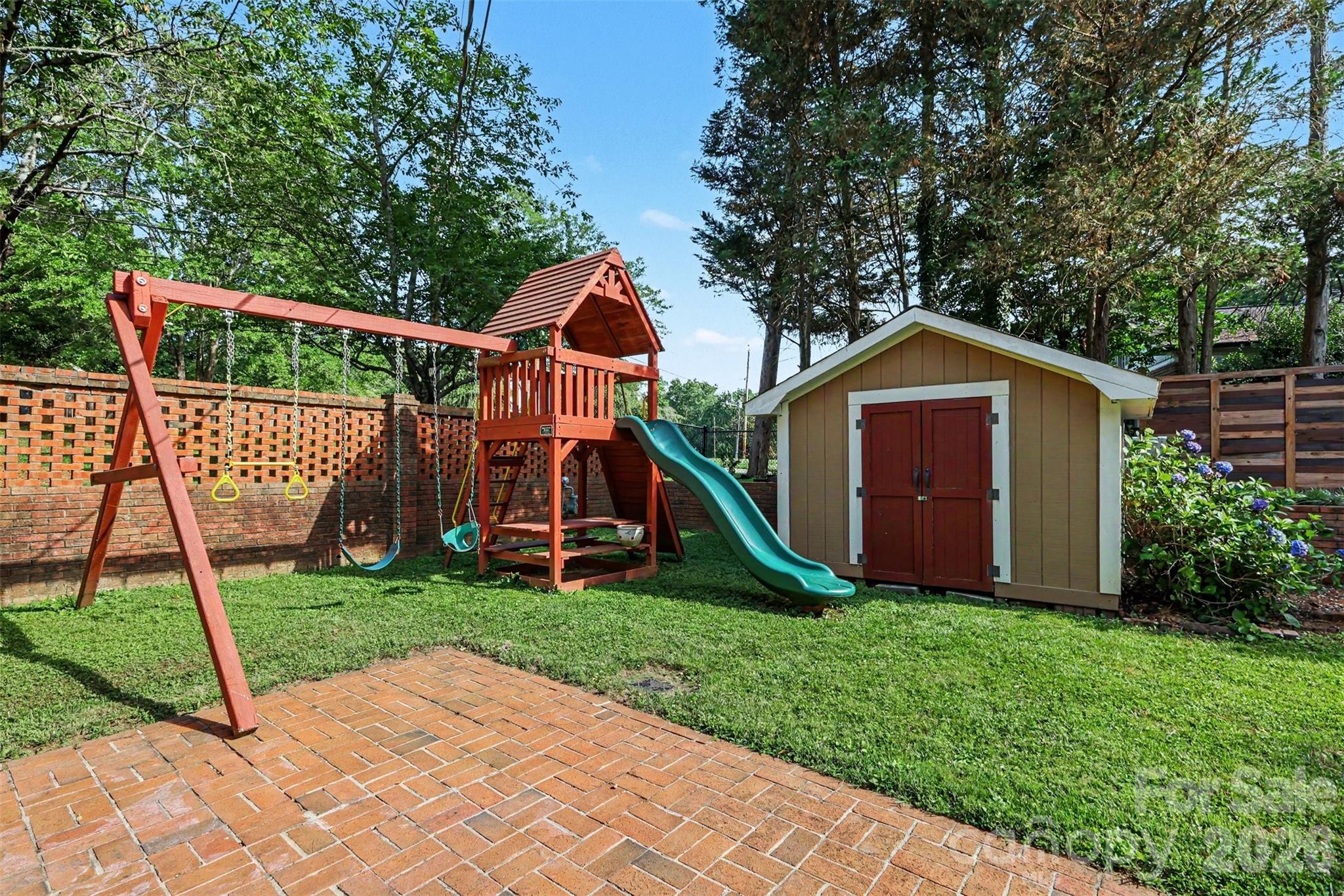 1339 Carmen Lane