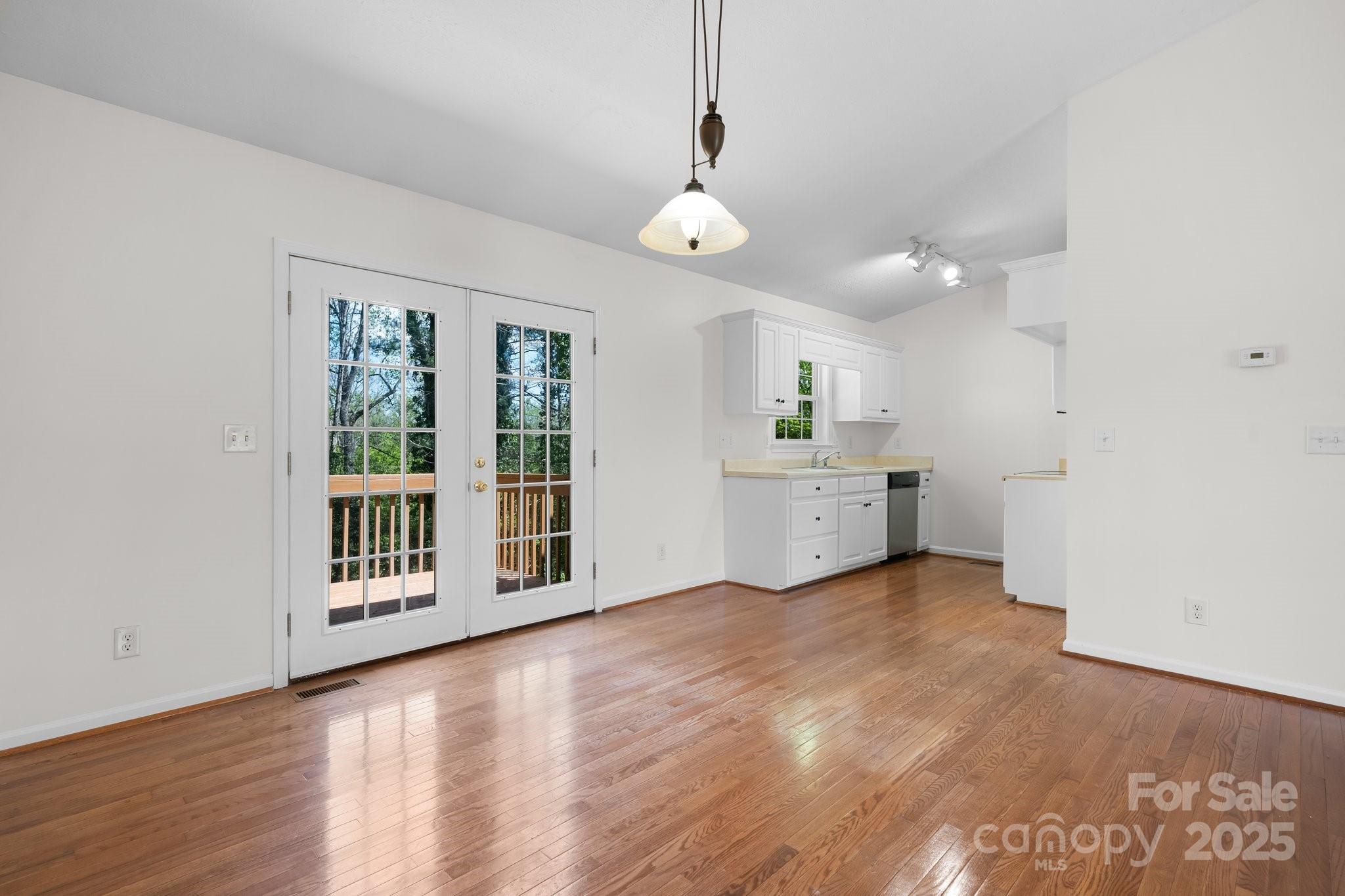 Council Oaks - Residential