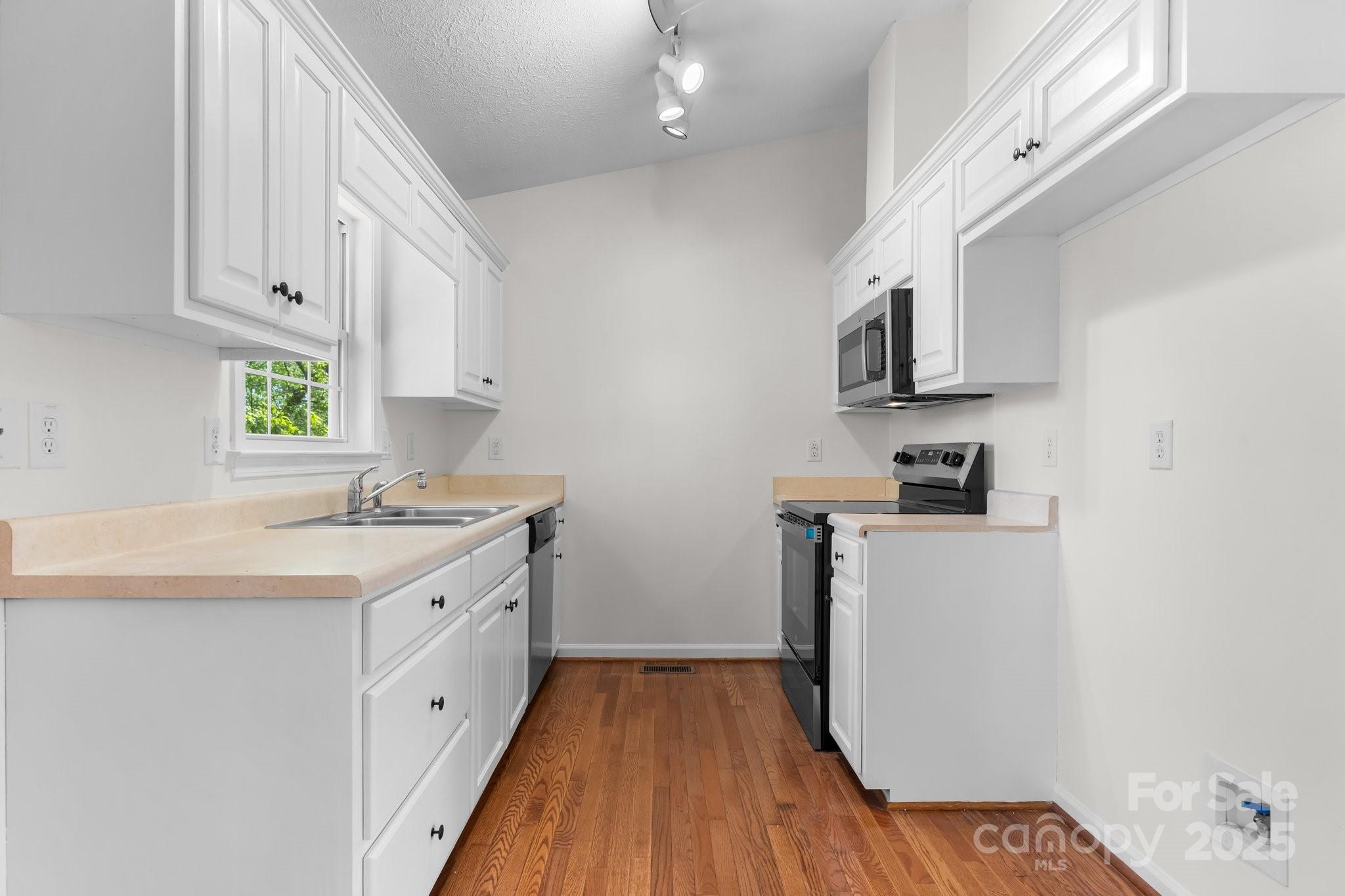 Council Oaks - Residential