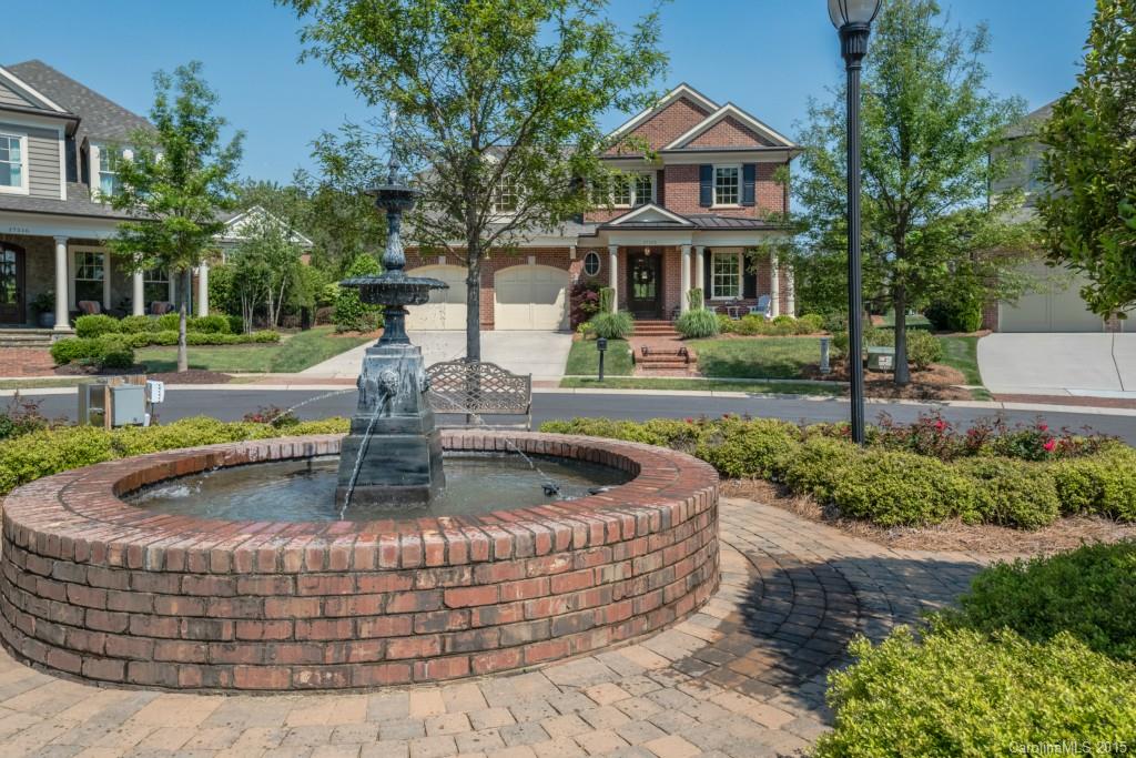 ROBBINS PARK - Residential