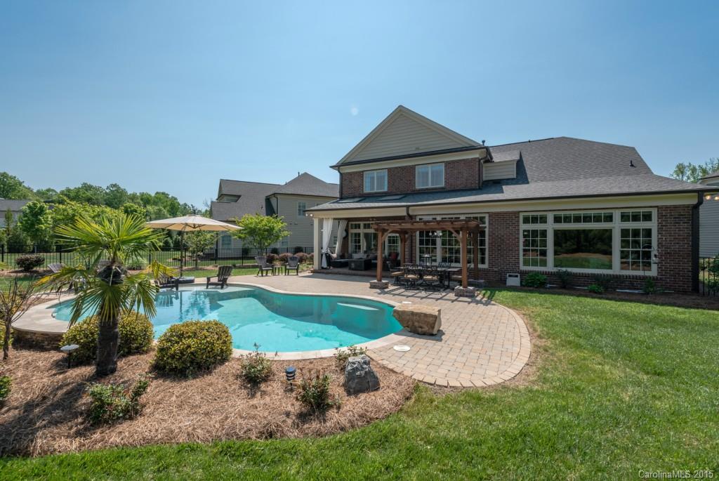 ROBBINS PARK - Residential