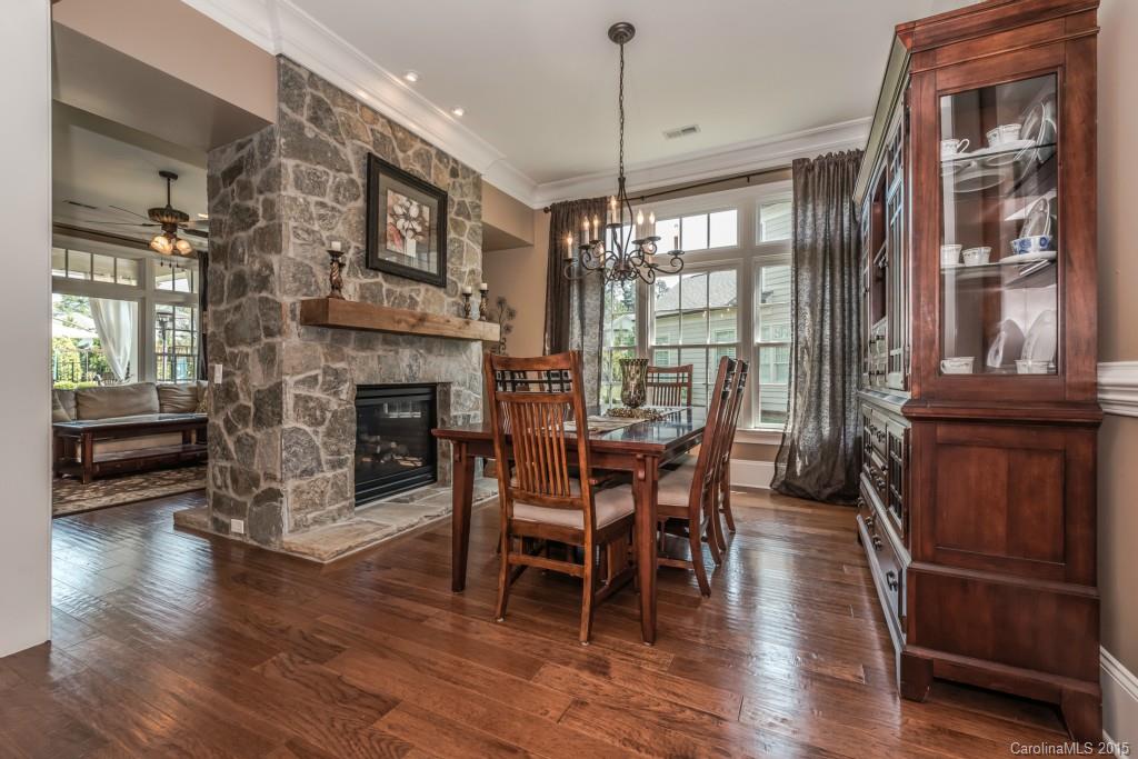 ROBBINS PARK - Residential