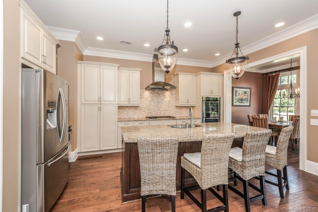 ROBBINS PARK - Residential