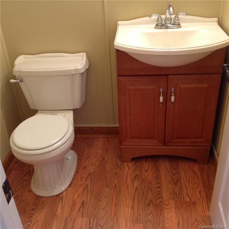 Adams Bluff - Residential Lease