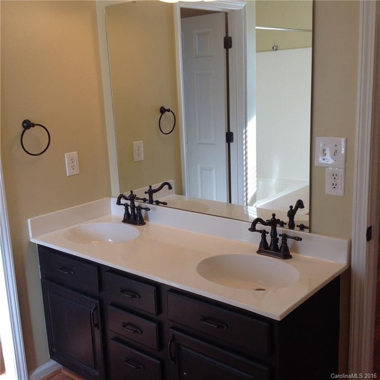 Adams Bluff - Residential Lease