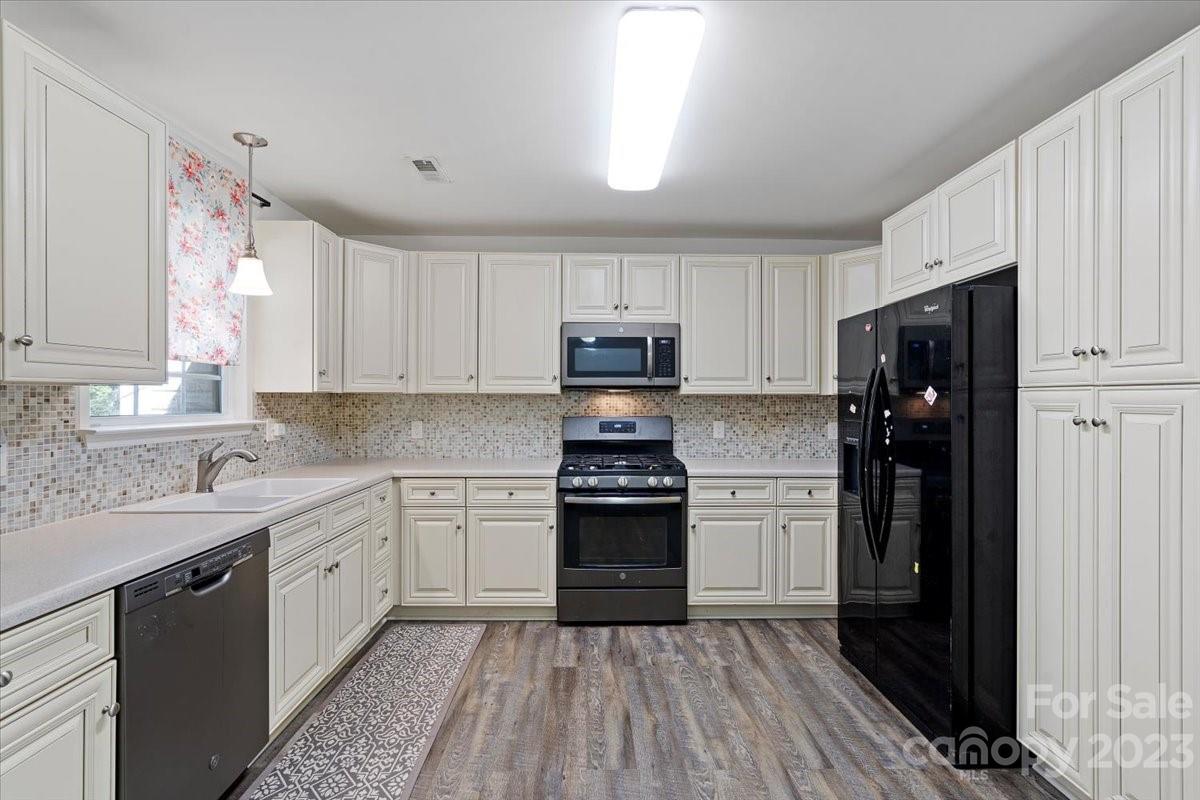 Green Peach Orchard - Residential