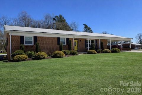 Photo of 3933 Old Brittain Road, Hickory, NC 28602 (MLS # 4342495)