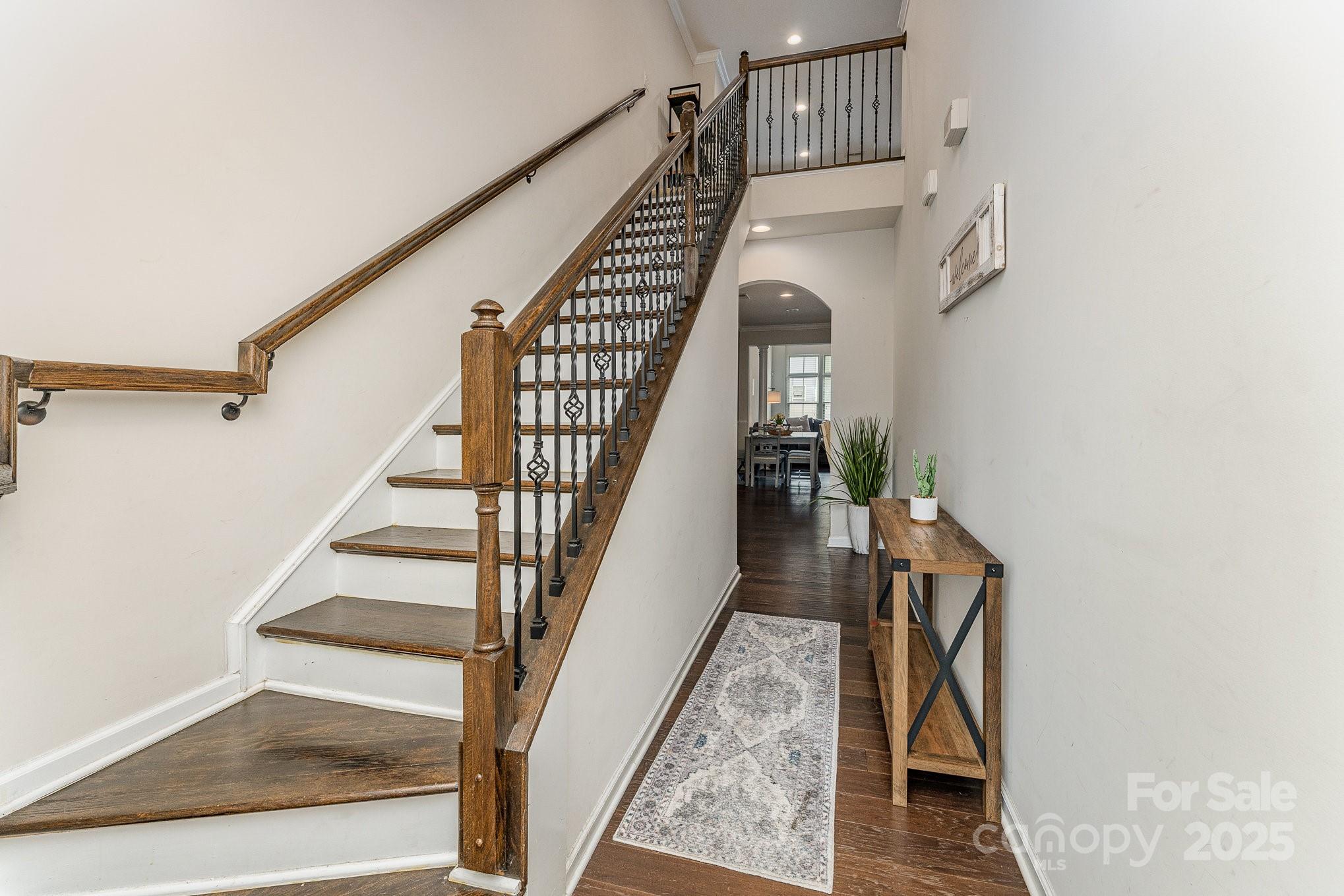 11062 Discovery Drive NW