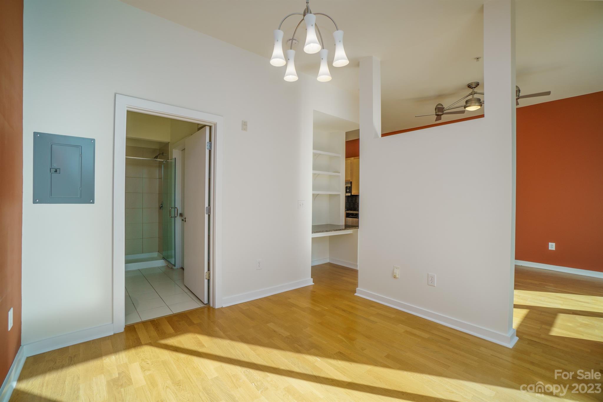 Court 6 - Residential