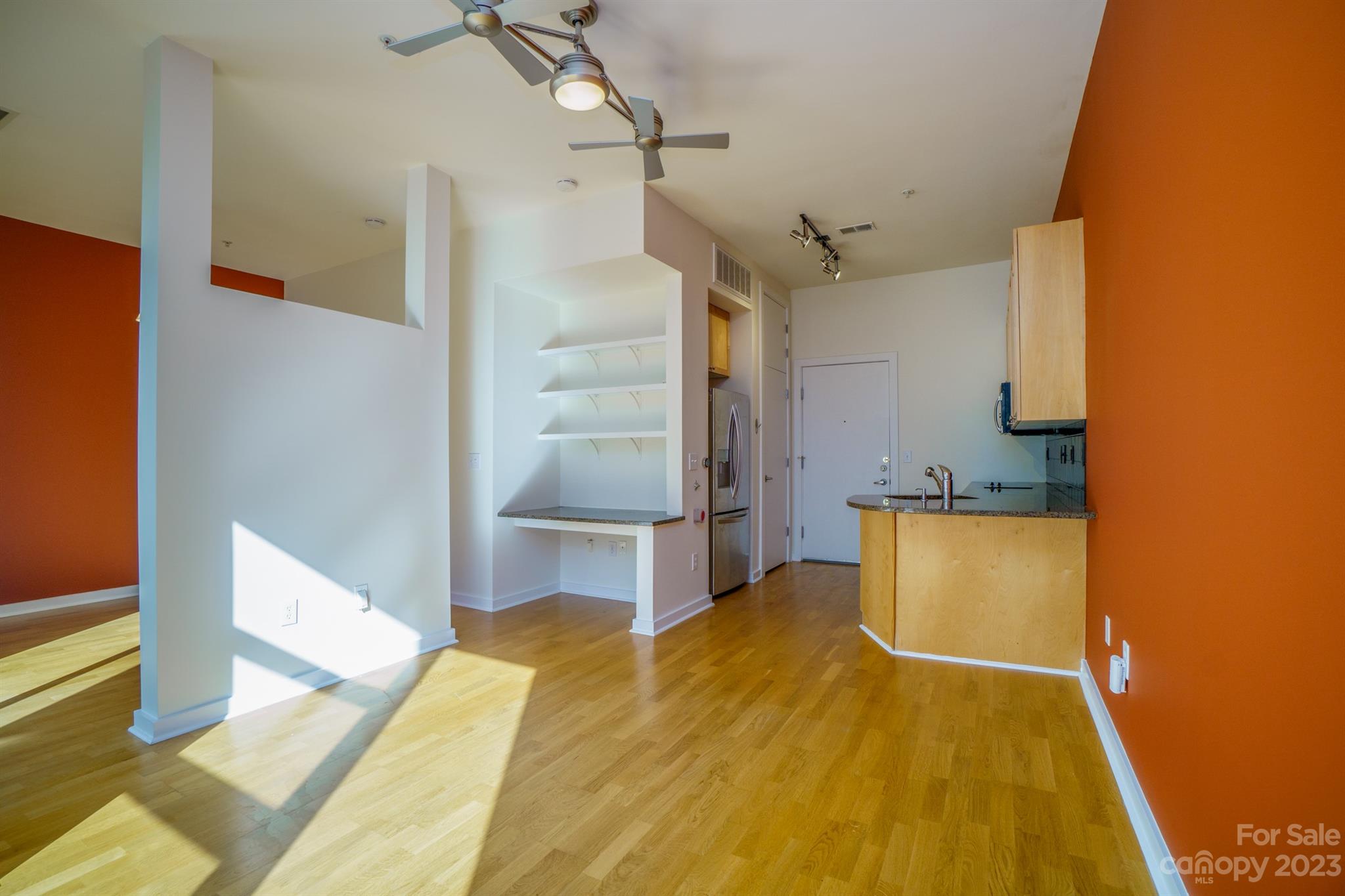 Court 6 - Residential