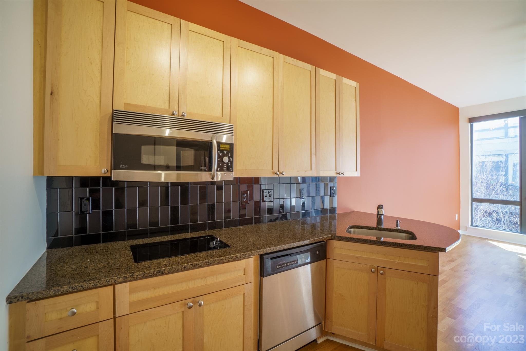 Court 6 - Residential