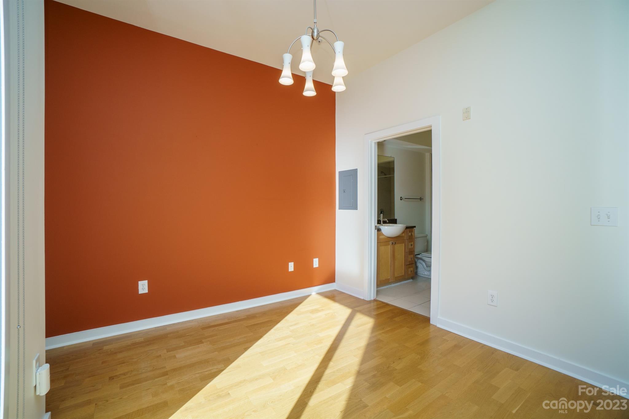 Court 6 - Residential