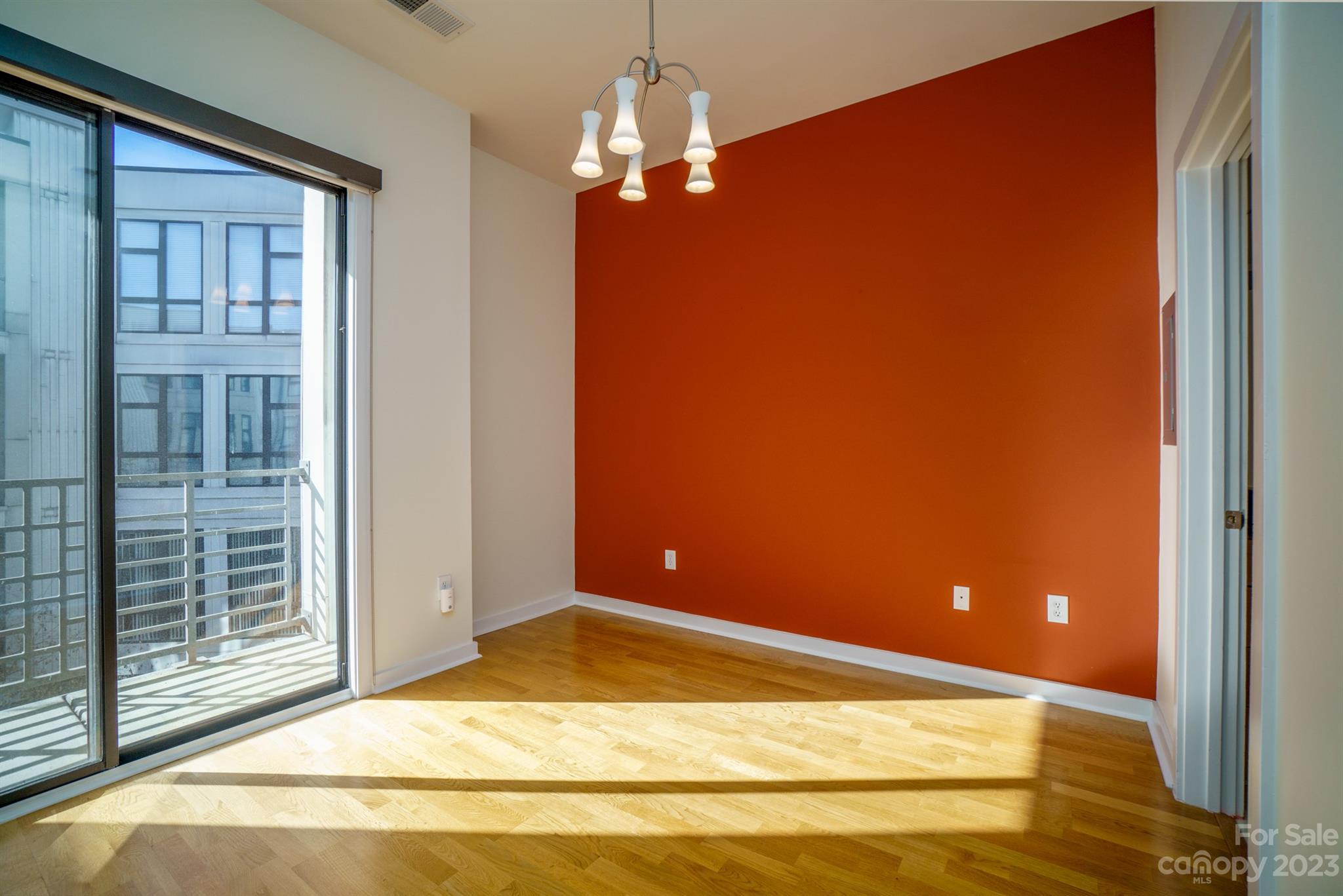 Court 6 - Residential