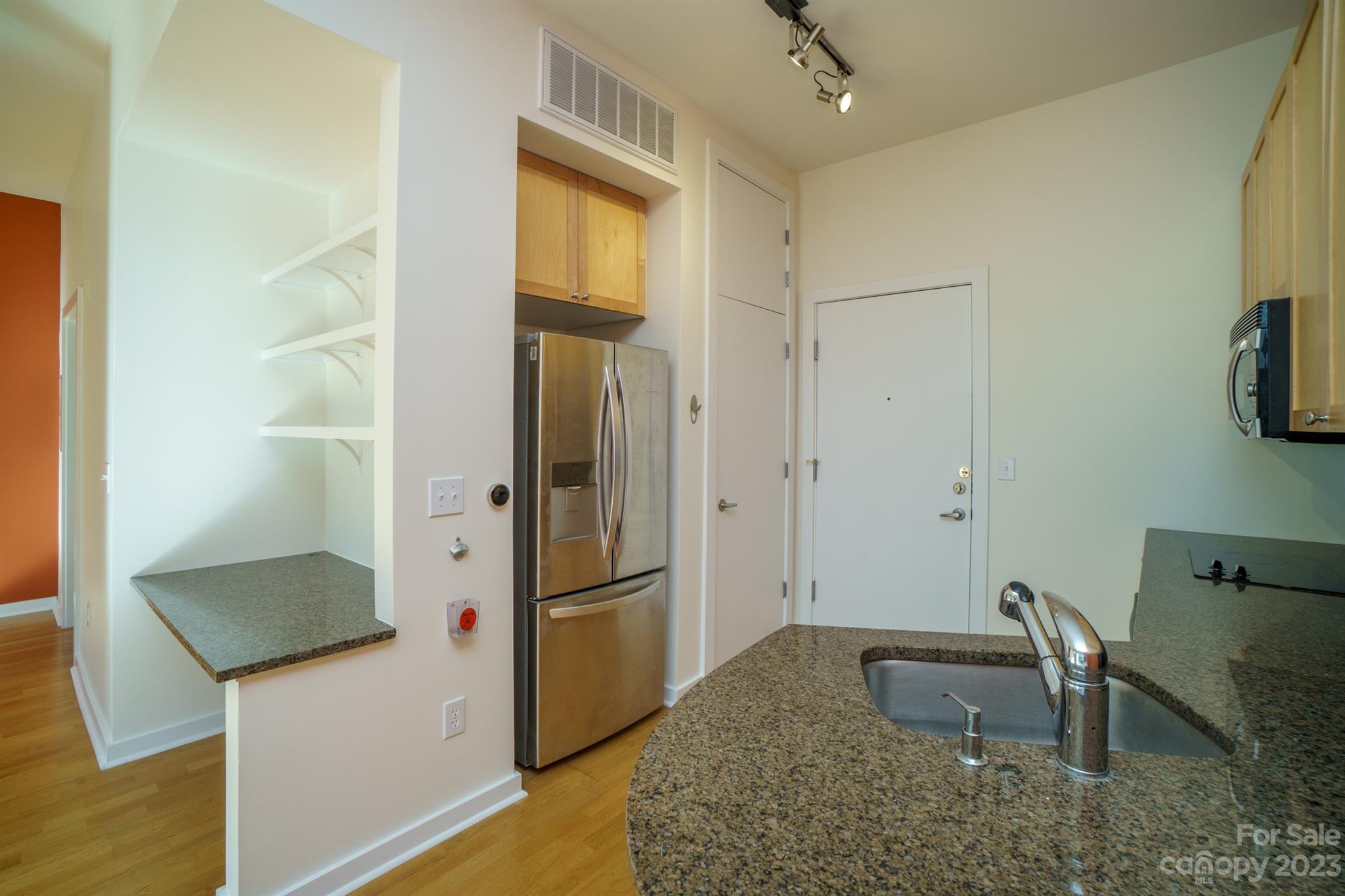 Court 6 - Residential