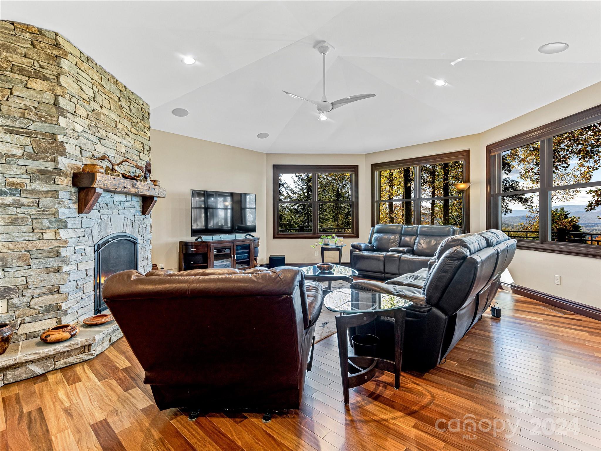 Rambling Hills - Residential