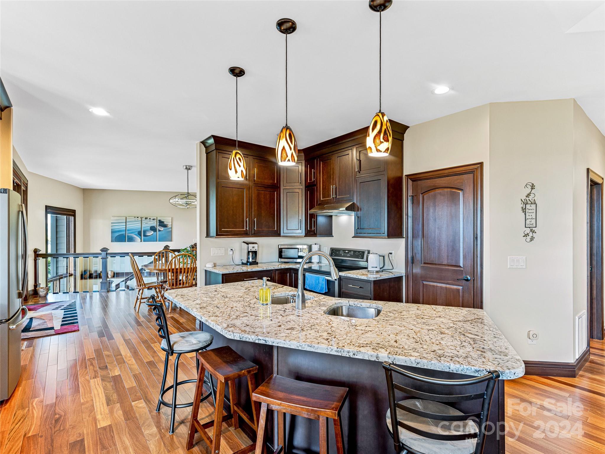 Rambling Hills - Residential