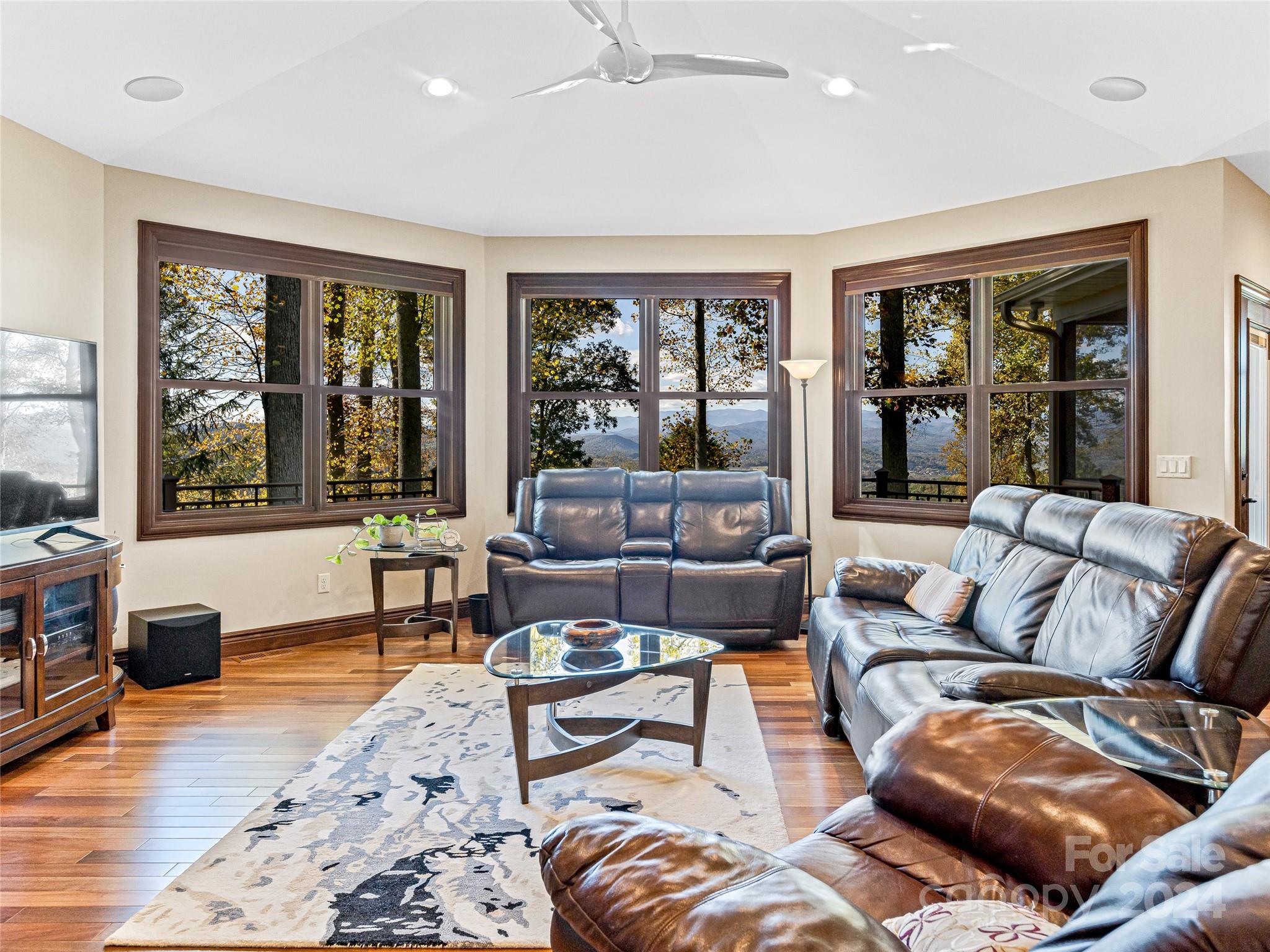 Rambling Hills - Residential