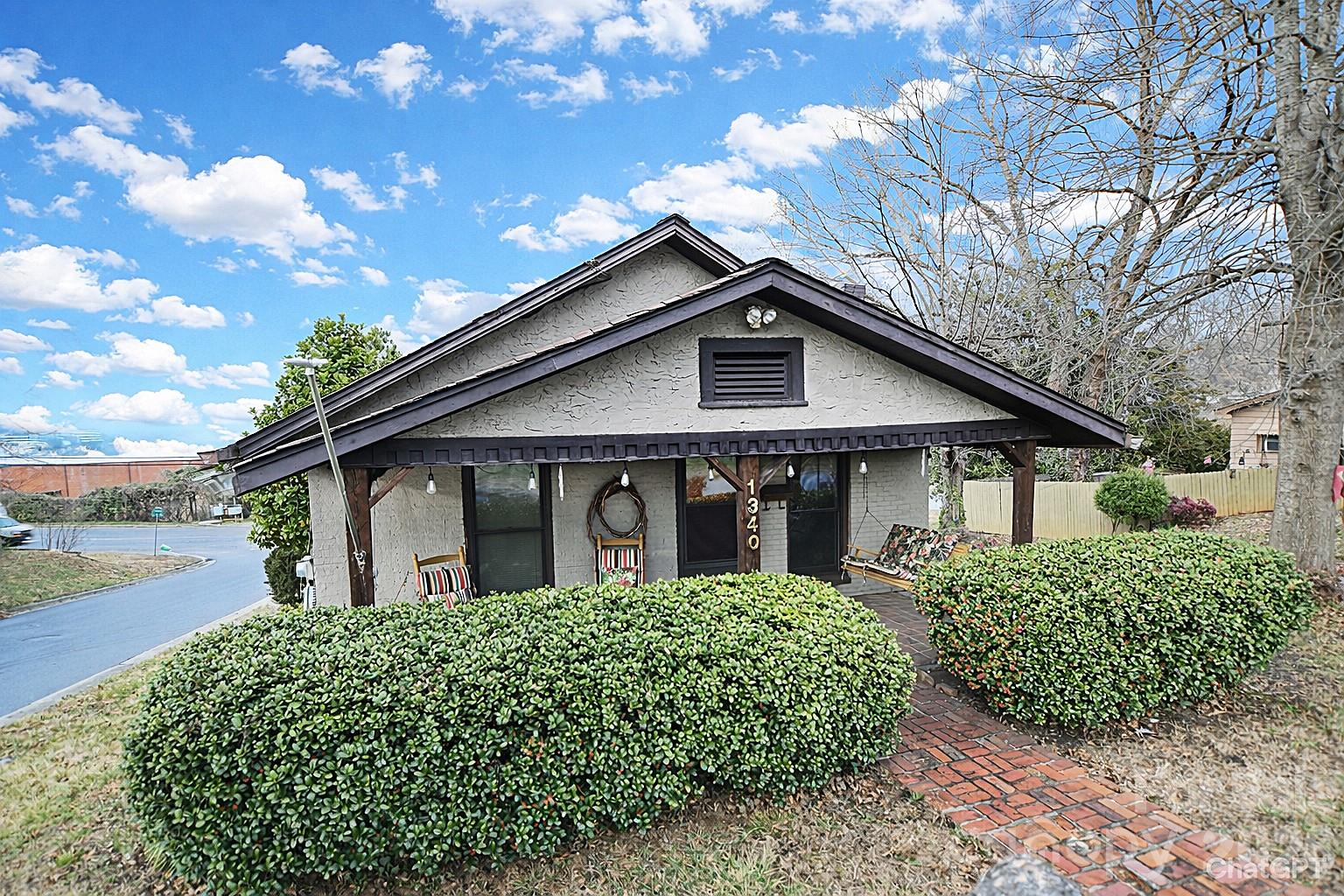 1340 1st Avenue Place NW