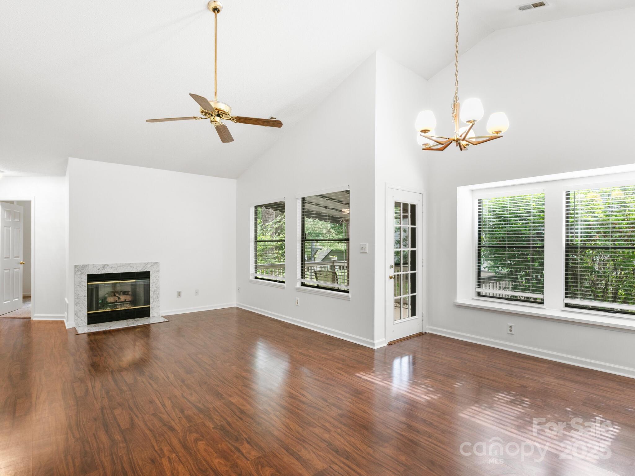 111 Cimarron Drive