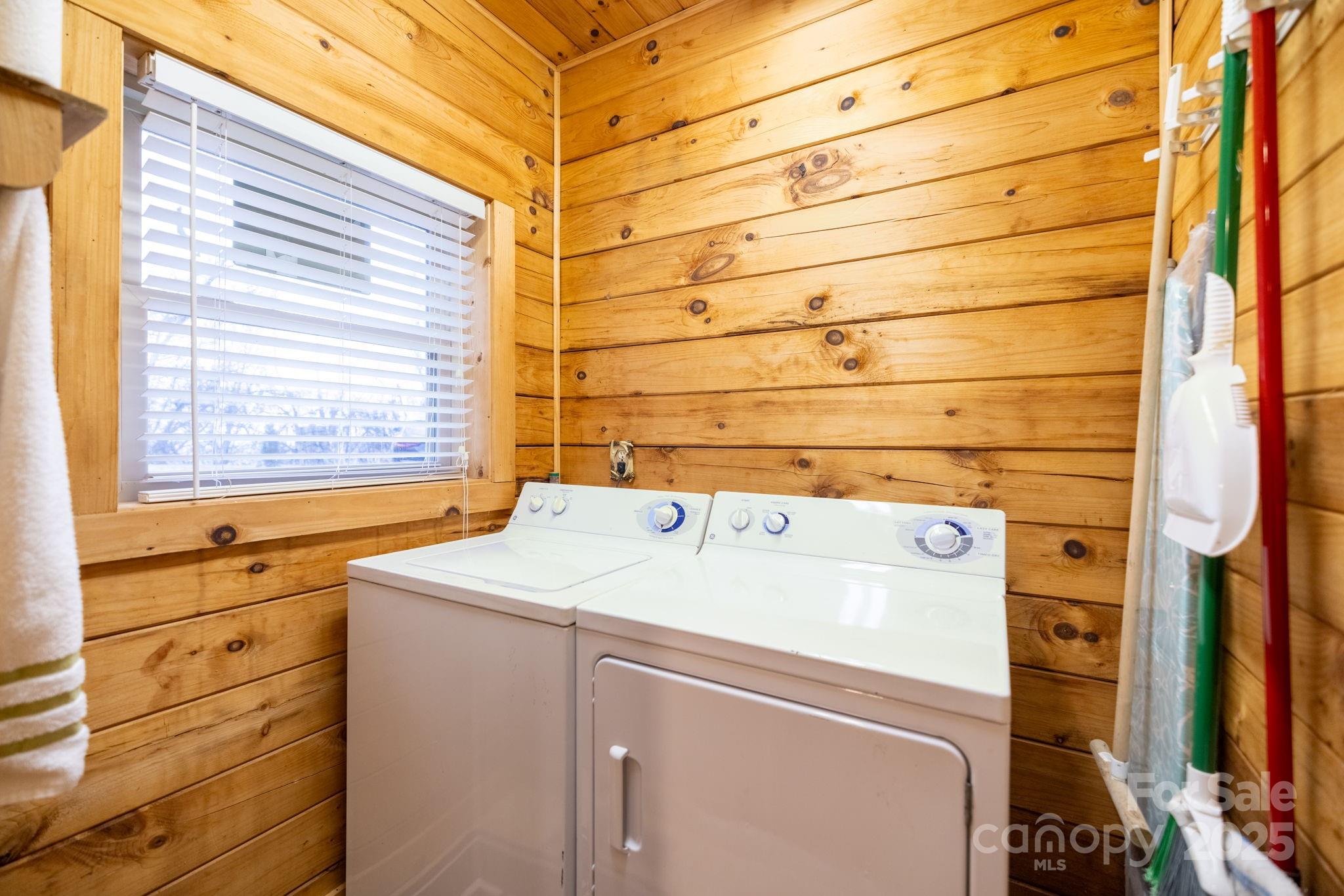 North Carolina Dreams - Residential
