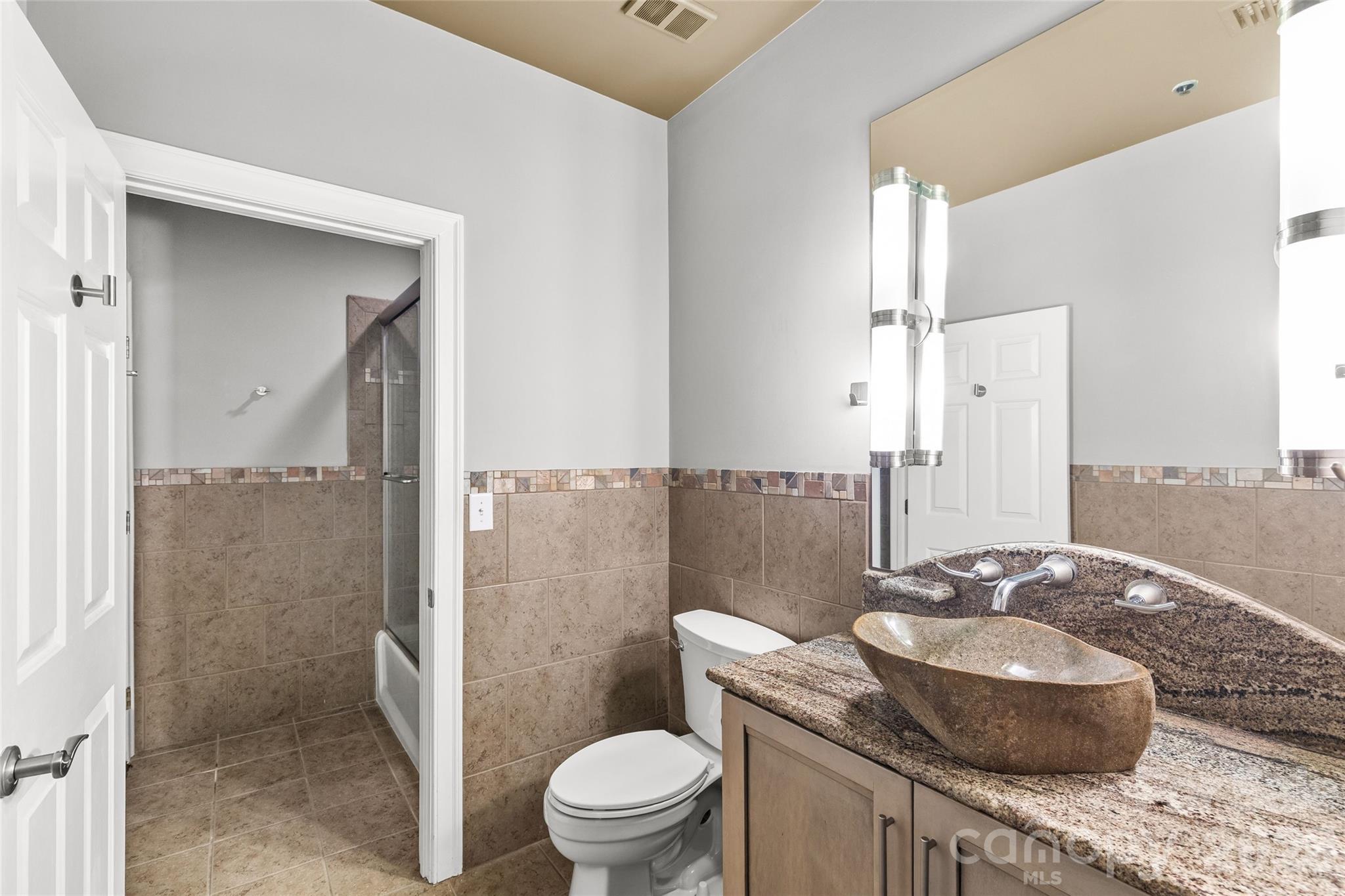 Iveys Townhomes - Residential