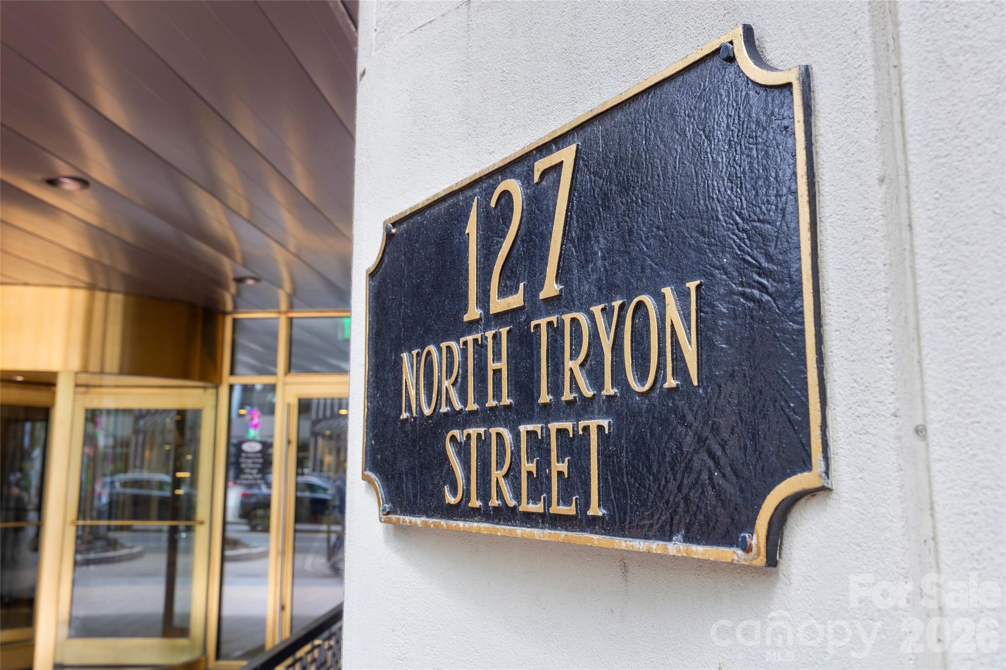 127 N Tryon Street 410