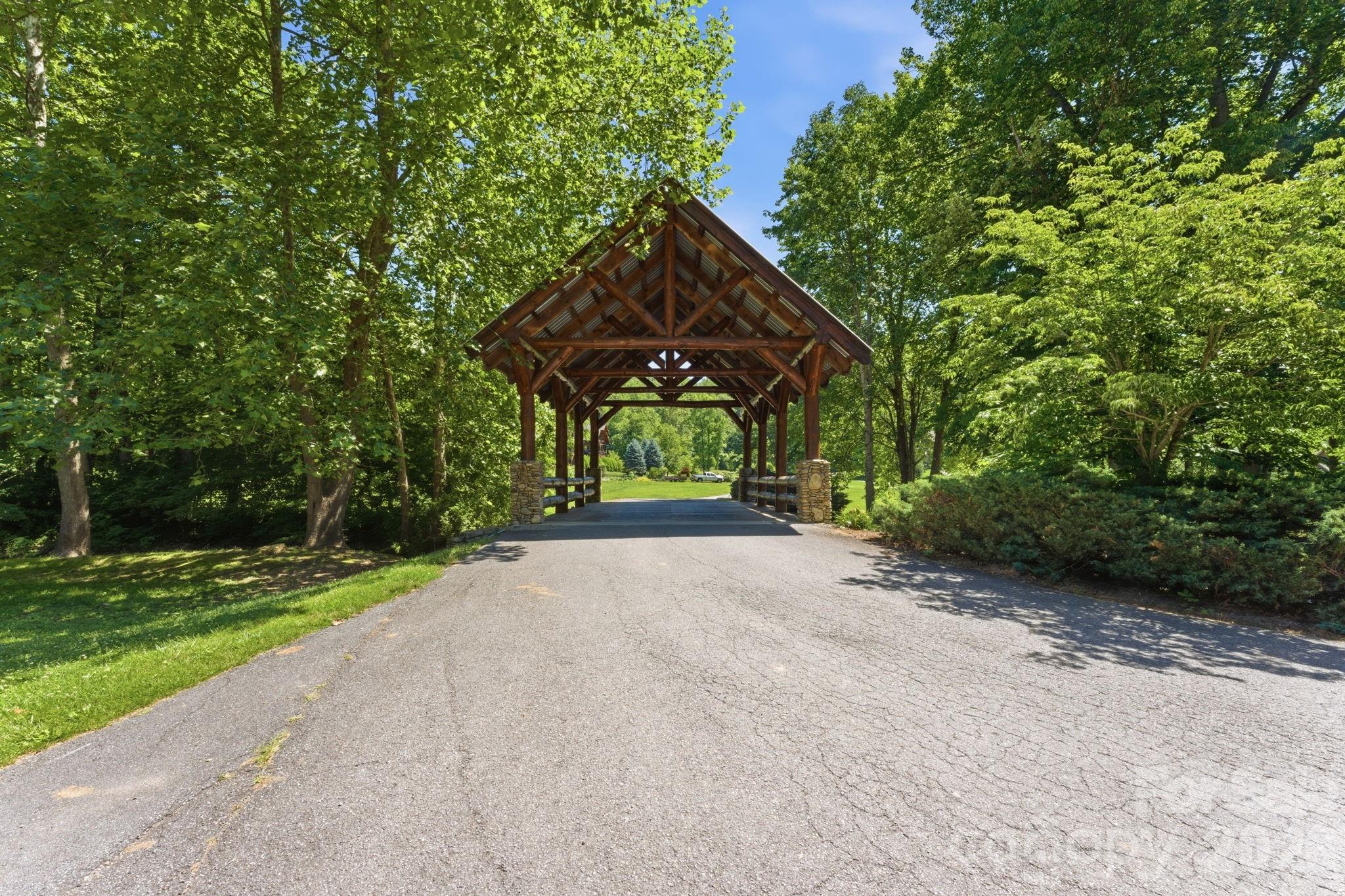 282 Tamarack Trail