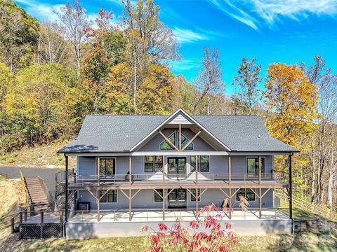 Photo of 282 Tamarack Trail, Waynesville, NC 28785 (MLS # 4364513)
