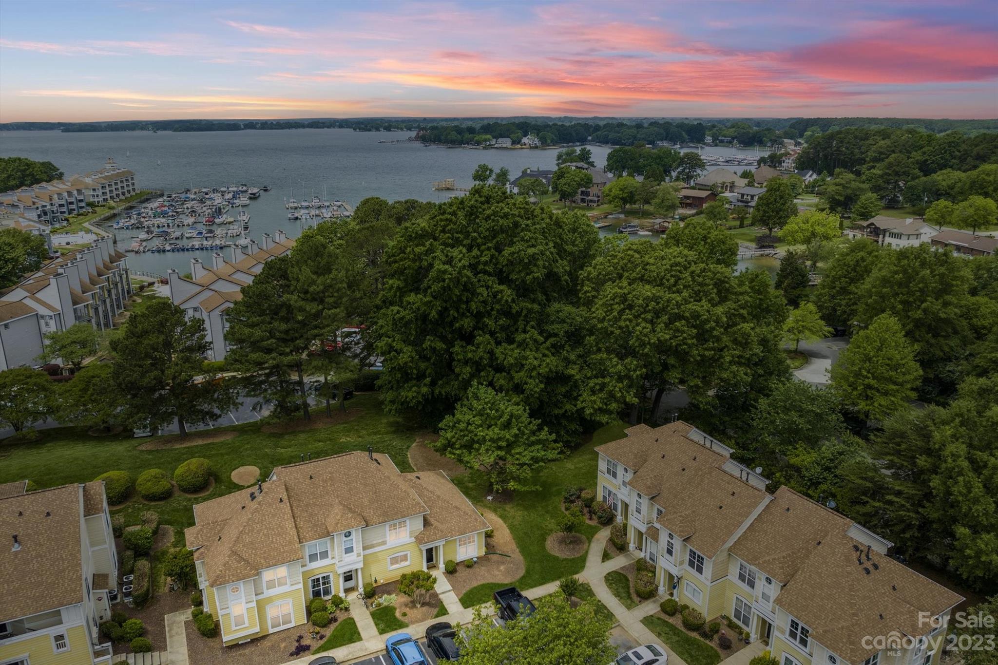 Vineyard Point - Residential