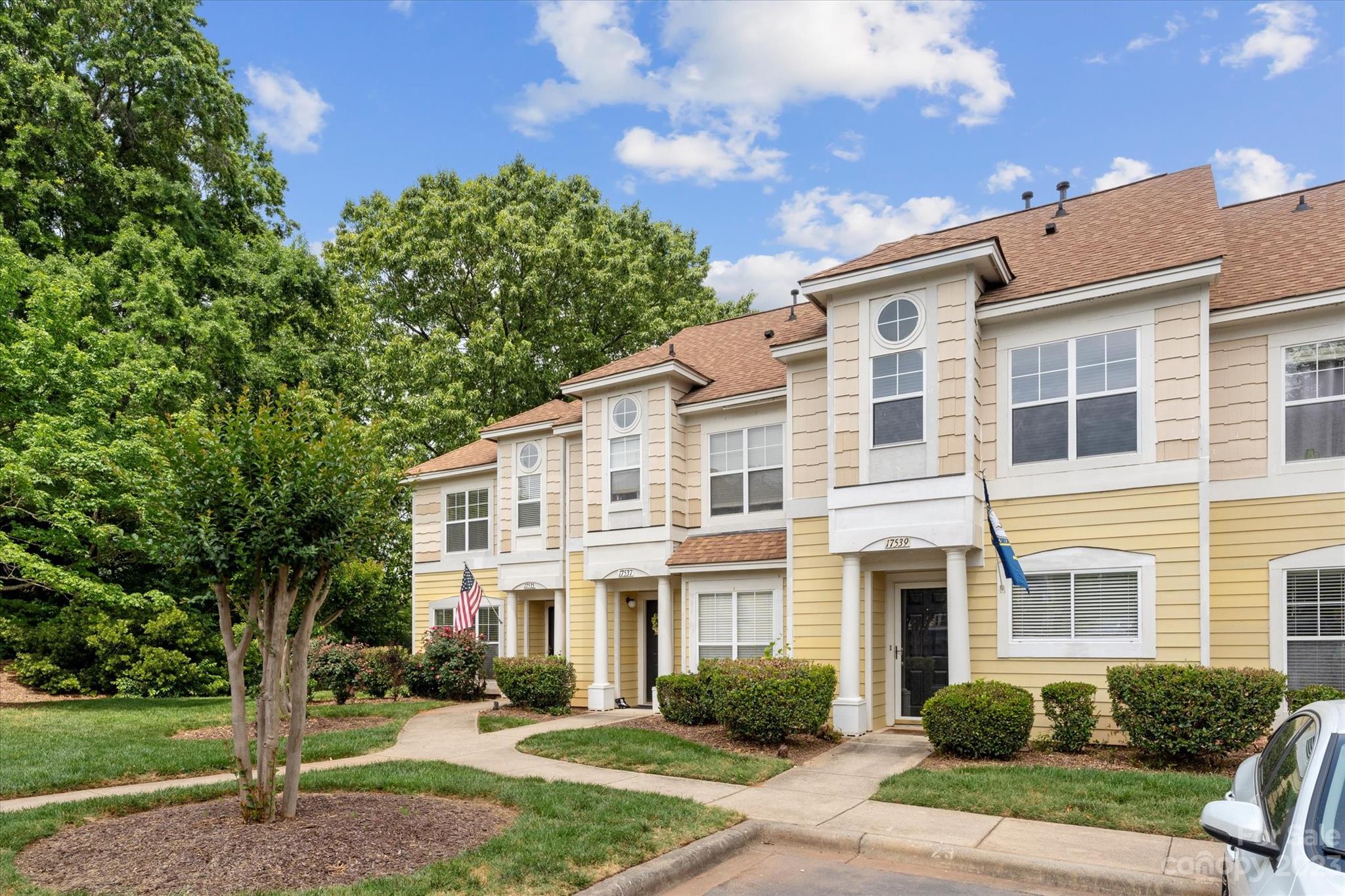 Vineyard Point - Residential