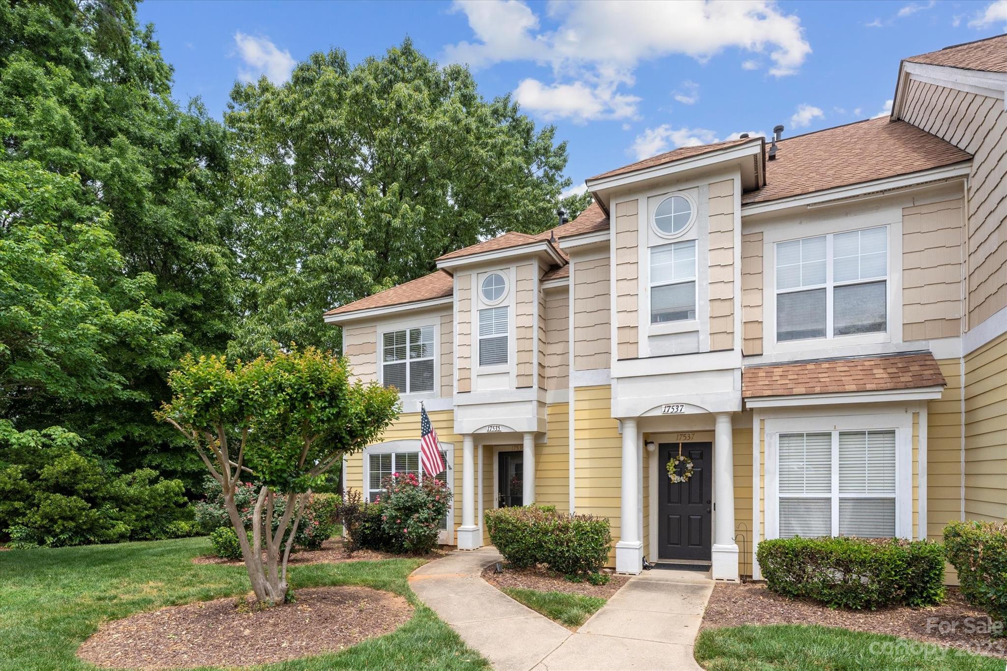 Vineyard Point - Residential