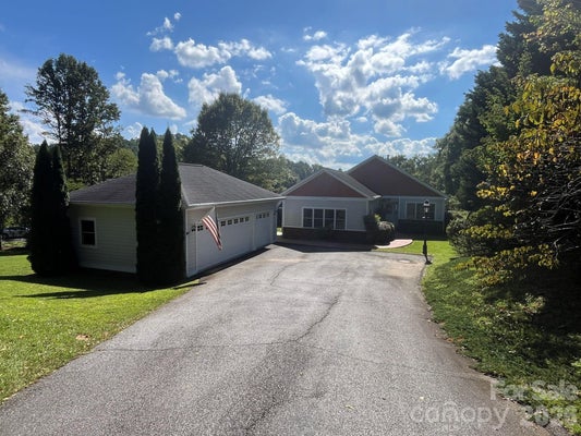 150 HOLLY SPRINGS RD, ETOWAH, NC 28729 - Image c25850fc19c2fff3cea8db943181eb3f/1839195732
