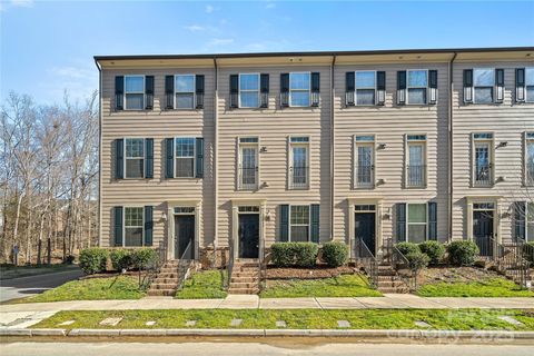 Photo of 13842 Winmau Lane, Huntersville, NC 28078 (MLS # 4303169)