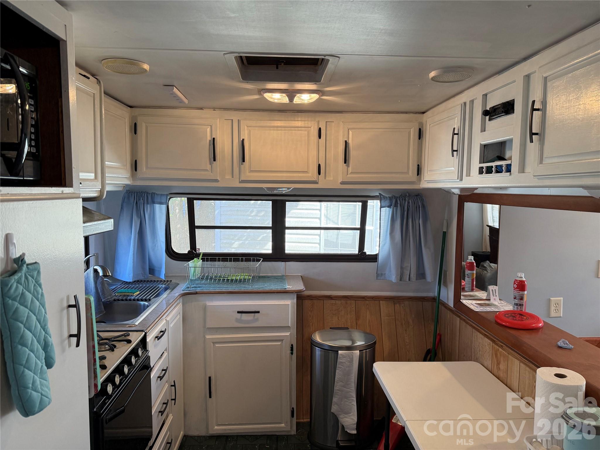 Twin Harbor - Residential